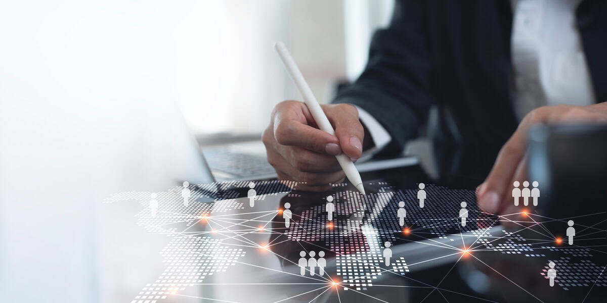 How HomeNest Software Manages Outsourcing Risk for Global Clients